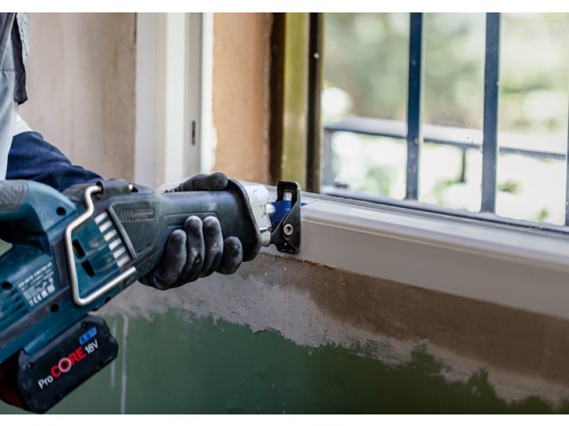 List Bosch za sabljasto žago EXPERT ‘Window Demolition’ S 956 DHM, 150mm, 6TPI, za Aluminij, Les, 2608900385